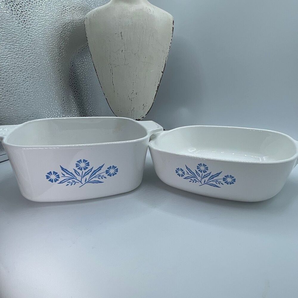 Lot of 2 Vintage Corning Ware Blue Cornflower Casseroles. 1-1.5Qt and 1- 1Qt